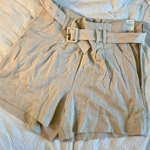 NWT Abercrombie & Fitch Paperbag Shorts